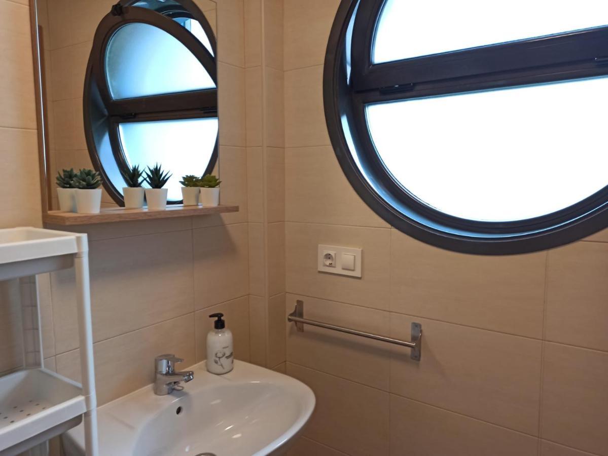 Apartamento Bolboretas Con Parking Privado Ares Exterior photo